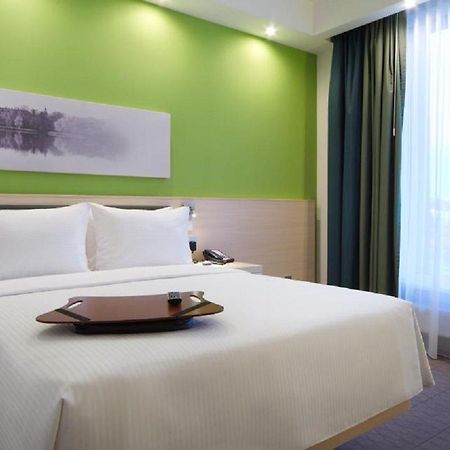 Hampton By Hilton Minsk City Centre Dış mekan fotoğraf