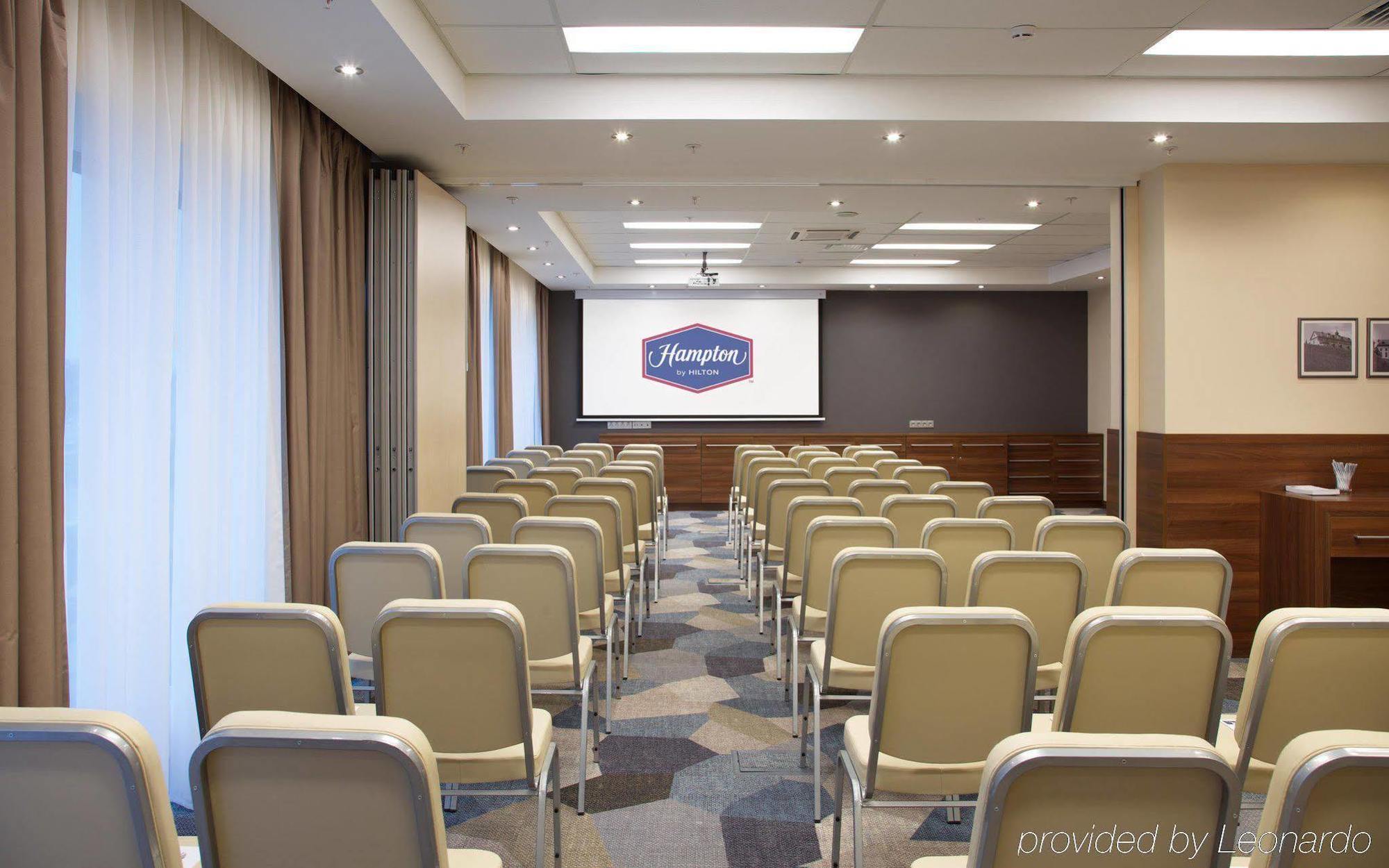 Hampton By Hilton Minsk City Centre Dış mekan fotoğraf