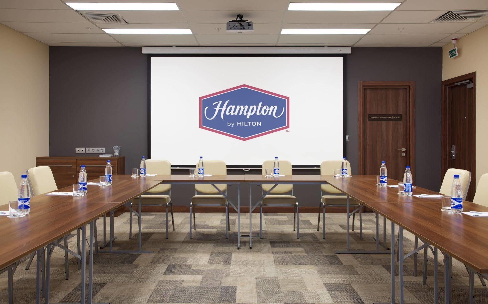 Hampton By Hilton Minsk City Centre Dış mekan fotoğraf